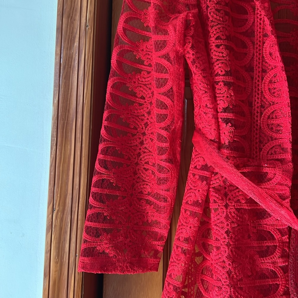 RED SHEER LACE DUSTER JACKET - Picture 3 of 7